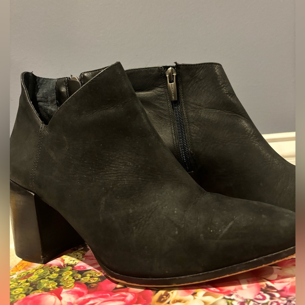Vince Camuto Women's Kathrina Black Suede Side Zip Booties.